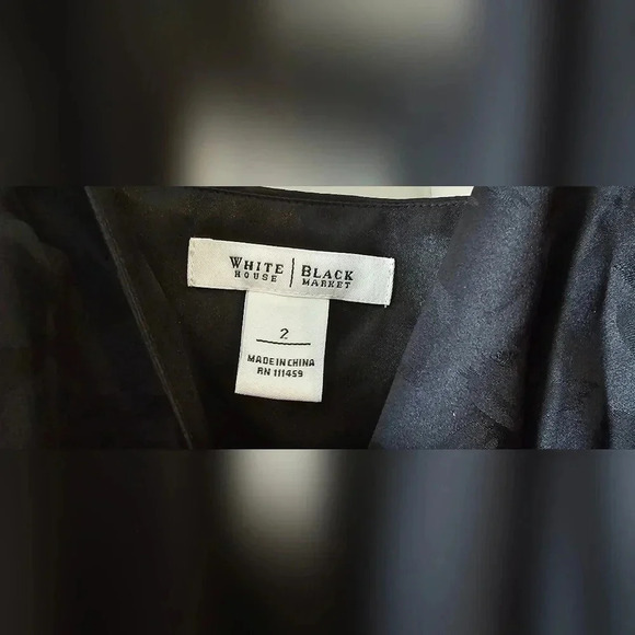 White‎ House Black Market Dress - Size 2 - Black - 100% Silk - Picture 4 of 4
